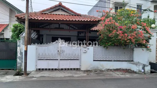 image RUMAH TEBET TIMUR JAKARTA SELATAN MINIMALIS SIAP HUNI (8)
