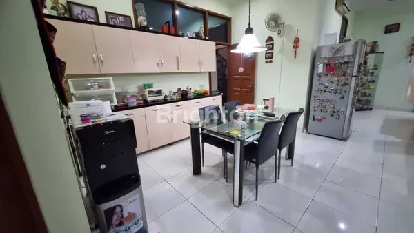 image RUMAH JELAMBAR 2 LANTAI STRATEGIS DEKAT TOL ANGKE (3)