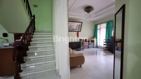 image RUMAH JELAMBAR 2 LANTAI STRATEGIS DEKAT TOL ANGKE (2)