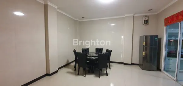 image RUMAH SIAP HUNI 3 LANTAI DI CLUSTER ROYAL CIBUBUR COUNTRY CIKEAS GUNUNG PUTRI BOGOR (6)