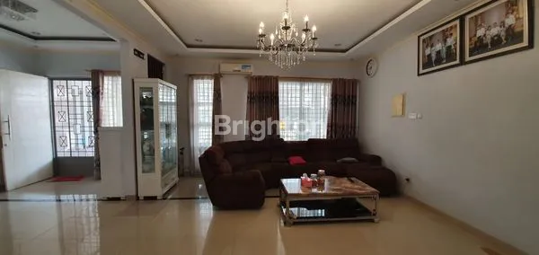 image RUMAH SIAP HUNI 3 LANTAI DI CLUSTER ROYAL CIBUBUR COUNTRY CIKEAS GUNUNG PUTRI BOGOR (2)