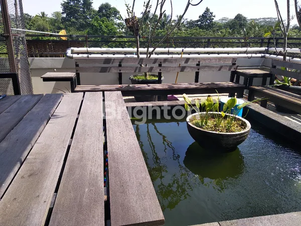 image RUMAH 3 LANTAI  DENGAN VIEW DUA PEGUNUNGUNAN DI GREEN VALLEY SENTUL (3)