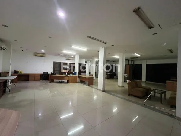 image SEWA RUKO BAGUS DAN RAPI DI ANCOL LODAN 4 LT (8)