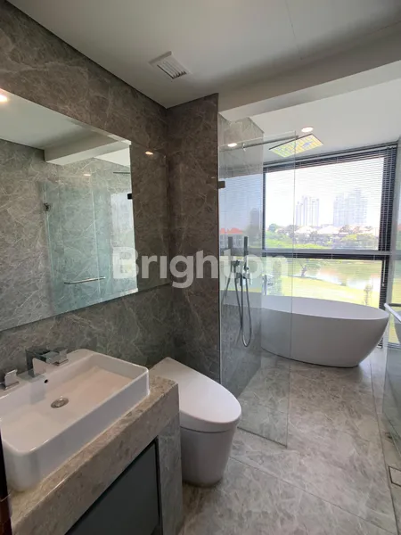 image LUXURIOUS CONDO GOLF VIEW (5)