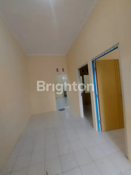 image RUMAH  DI PERUM PERMATA RIVERA GRESIK (5)