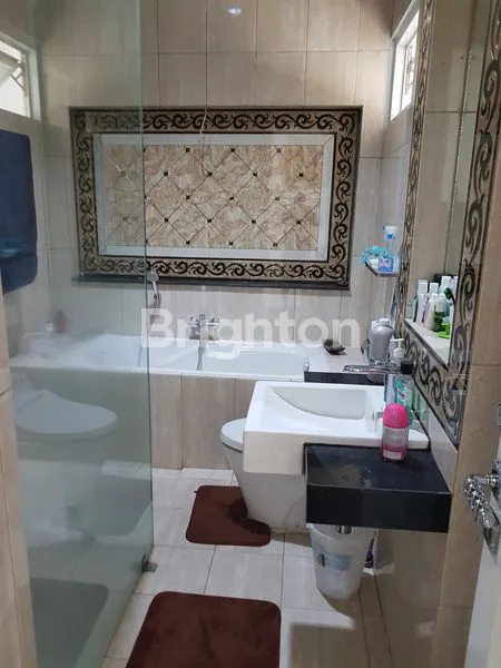 image RUMAH HOEK MEWAH SIAP HUNI ANTHEA BSD CITY (8)