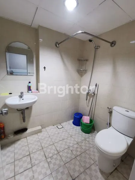 image APARTEMEN BERKELEY  (5)