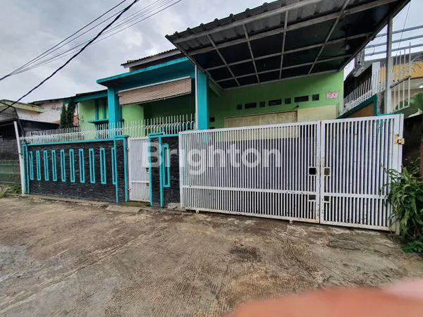 image RUMAH SEMIFURNISH SAYAP TAMAN KOPO INDAH 3  (1)