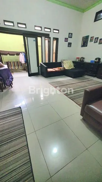 image RUMAH SEMIFURNISH SAYAP TAMAN KOPO INDAH 3  (3)