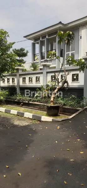 image RUMAH BARU, ASRI, 2,5 LANTAI, SHM, 5 KAMAR TIDUR DI BULOG 1, JATIMELATI, BEKASI, DEKAT PINTU TOLL JATIWARNA (2)