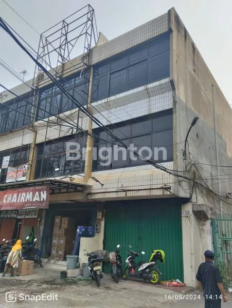 RUKO INTERKOTA 3.5 LANTAI HOEK CENGKARENG