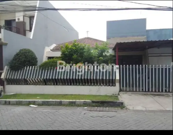 image RUMAH RAYA SIMPANG DARMO PERMAI SELATAN DEKAT HR MUHAMMAD, DEKAT PAKUWON MALL PTC (1)