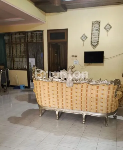 image RUMAH MEWAH 262M² DI TLOGOMAS, 4KT 5KM, DEKAT TLOGOMAS PARK (3)