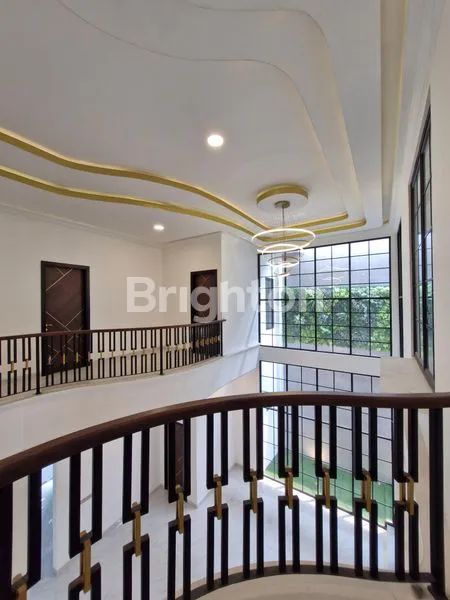 image RUMAH SUPER MEWAH TOMANG (7)