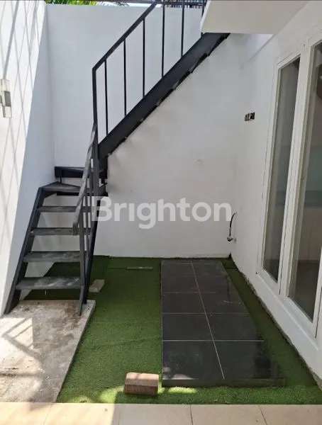 image RUMAH SIAP HUNI PANTAI MENTARI DEKAT PAKUWON CITY KENJERAN MERR (7)