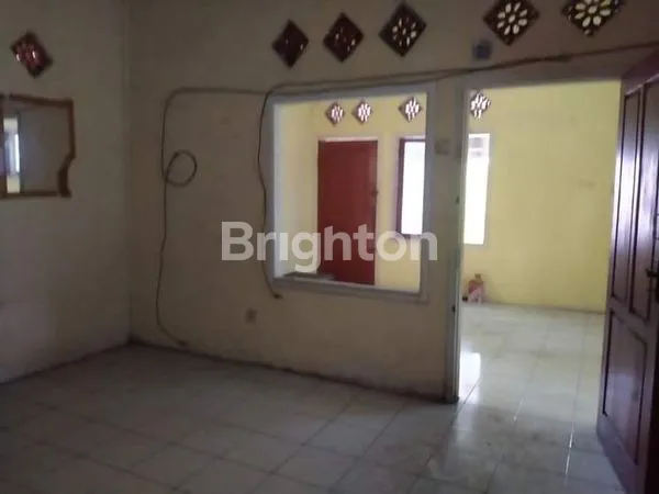 image RUMAH TOKO  STRATEGIS DALAM KOTA LUMAJANG (5)