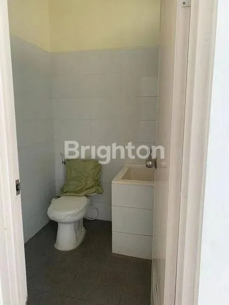 image RUKO 2 LANTAI KONDISI MASIH BAGUS DALAM PERUMAHAN DI TAMBUN UTARA BEKASI JAWA BARAT (5)