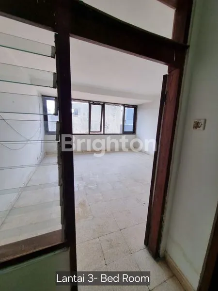 image RUMAH 3 LANTAI DAERAH ASTANA ANYAR (5)