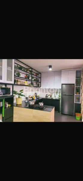 image RUMAH CANTIK 2 LANTAI DI PERUMAHAN YANG STRATEGIS (2)