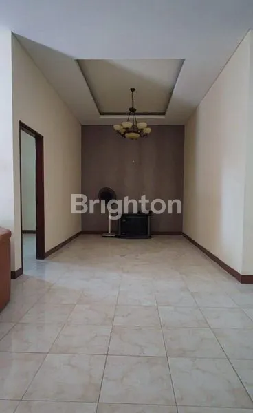 image HUNIAN YANG SANGAT LUAS DAN STRATEGIS (5)