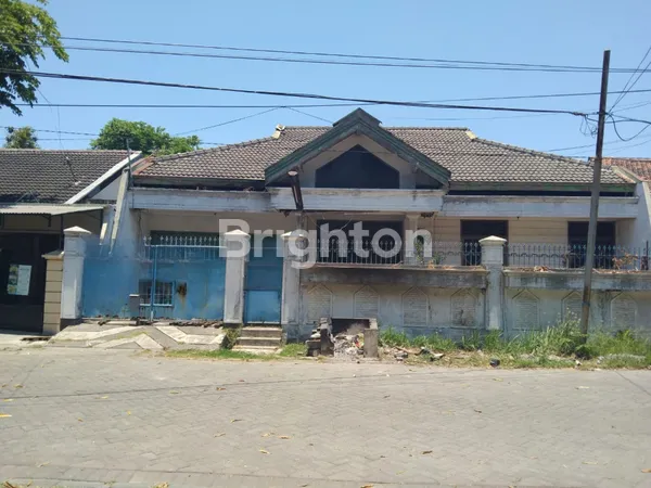 image RUMAH HITUNG TANAH COCOK UNTUK KANTOR DI RUNGKUT ASRI, LOKASI DEKAT RAYA (1)