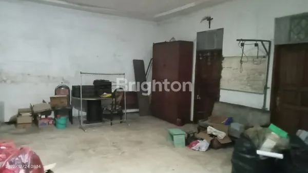 image RUMAH HITUNG TANAH COCOK UNTUK KANTOR DI RUNGKUT ASRI, LOKASI DEKAT RAYA (3)