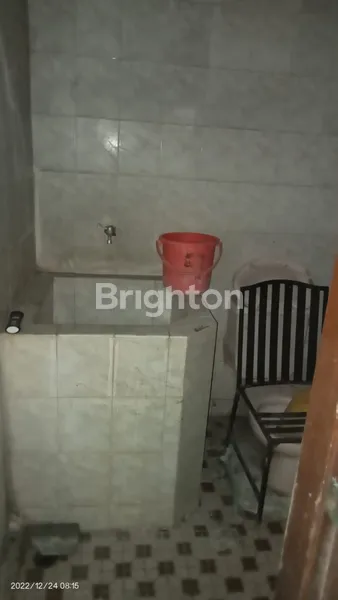 image RUMAH HITUNG TANAH COCOK UNTUK KANTOR DI RUNGKUT ASRI, LOKASI DEKAT RAYA (7)