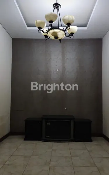 image HUNIAN YANG SANGAT LUAS DAN STRATEGIS (8)