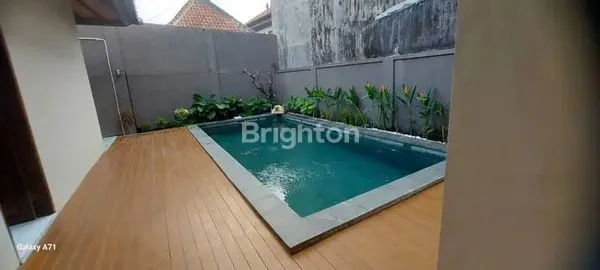 RUMAH TINGGAL 2 LANTAI SIAP HUNI DENGAN POOL DAN GARDEN DI AREA GATOT SUBROTO KOTA DENPASAR
