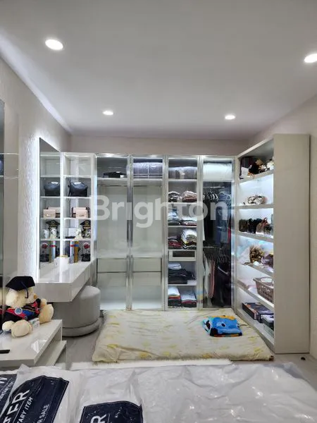 image RUMAH KUTISARI INDAH BARAT  (3)