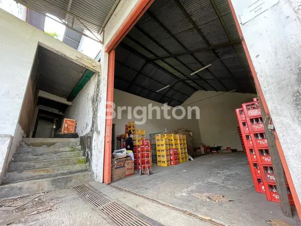 image DISEWAKAN GUDANG DI LEMAH DUWUR WAGIR (4)