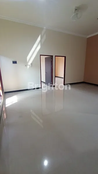 image RUMAH HOMEY NGINDEN INTAN DEKAT SEMOLOWARU KLAMPIS (1)