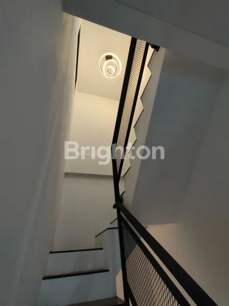 image TOWNHOUSE 3 LANTAI CLUSTER CASA DE SIRSAK JAGAKARSA  (3)