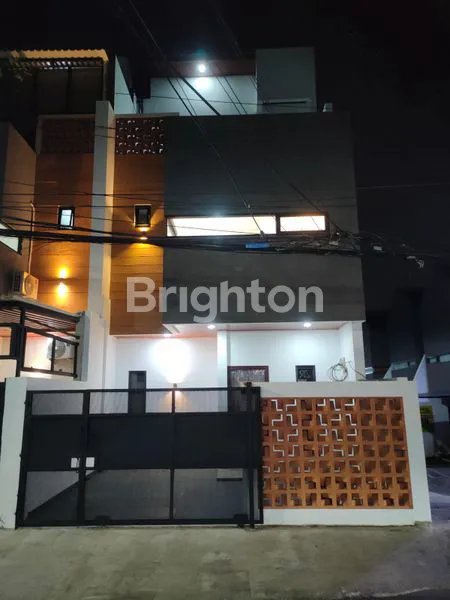 image TOWNHOUSE 3 LANTAI CLUSTER CASA DE SIRSAK JAGAKARSA  (1)