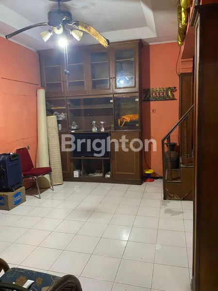 image RUMAH SEDERHANA PERLU RENOV JUAL CEPAT 100M DARI JALAN RAYA ROW 2 MOBIL KALIBATA JAKARTA SELATAN (3)