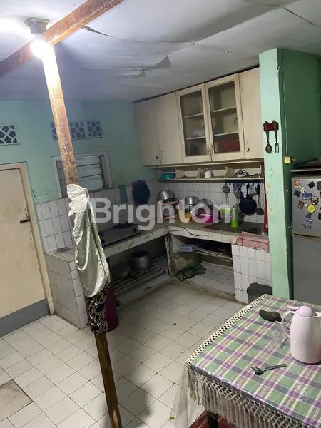 image RUMAH SEDERHANA PERLU RENOV JUAL CEPAT 100M DARI JALAN RAYA ROW 2 MOBIL KALIBATA JAKARTA SELATAN (6)