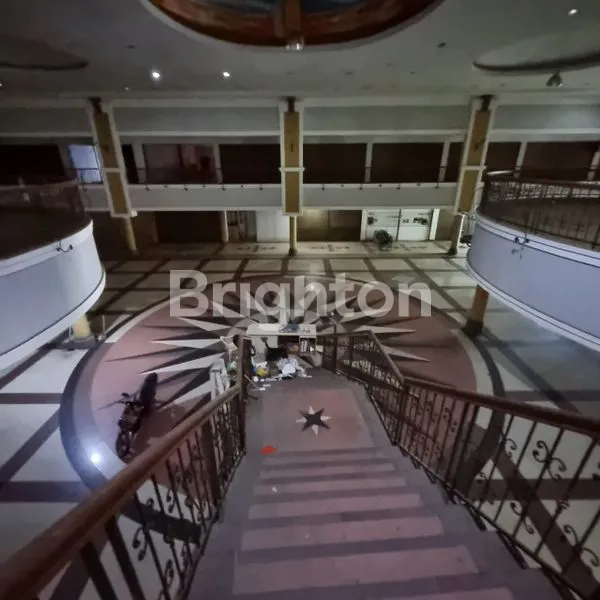 image PLAZA CENTER POINT (3)