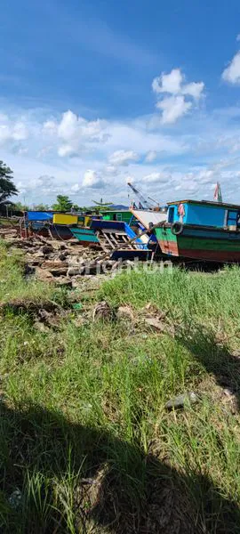 image LAHAN STRATEGIS DI PINGGIR SUNGAI (6)