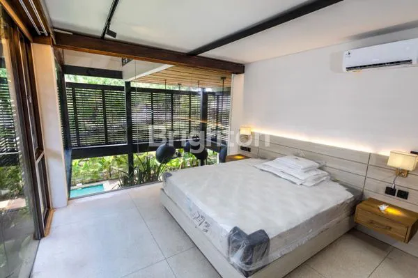 image LUXURY VILLA 3+1 BEDROOM PADANG LINJONG CANGGU BALI (4)