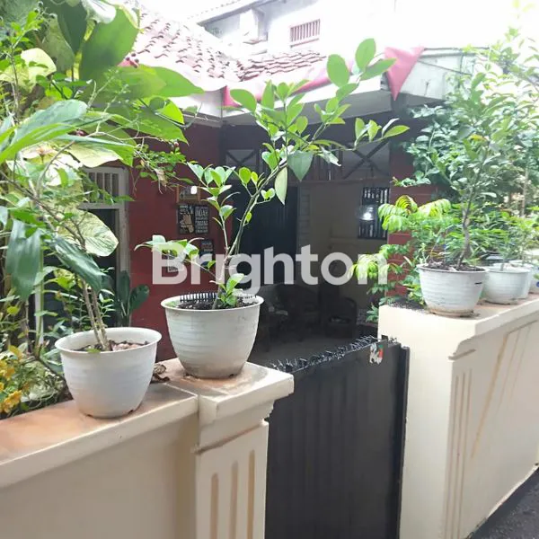 image RUMAH SEDERHANA PERLU RENOV JUAL CEPAT 100M DARI JALAN RAYA ROW 2 MOBIL KALIBATA JAKARTA SELATAN (8)