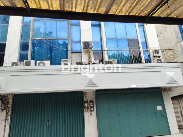 image RUKAN HOOK GANDENG LIMA LANTAI LOKASINYA STRATEGIS SUNTER JAKARTA UTARA (7)