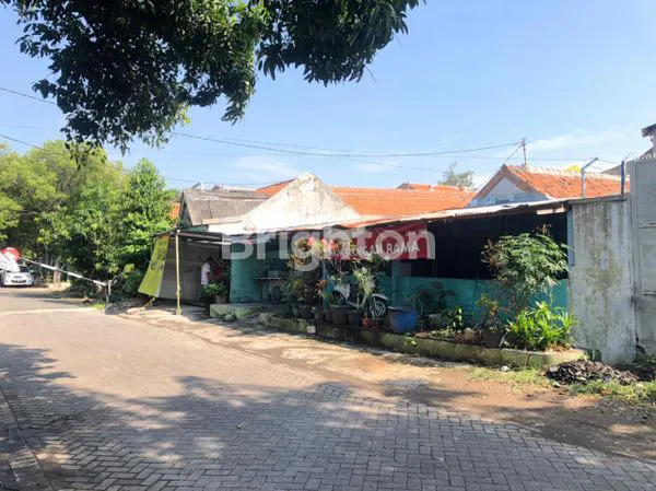 image RUMAH LAMA HITUNG TANAH AREA GISIKDRONO SEMARANG (2)