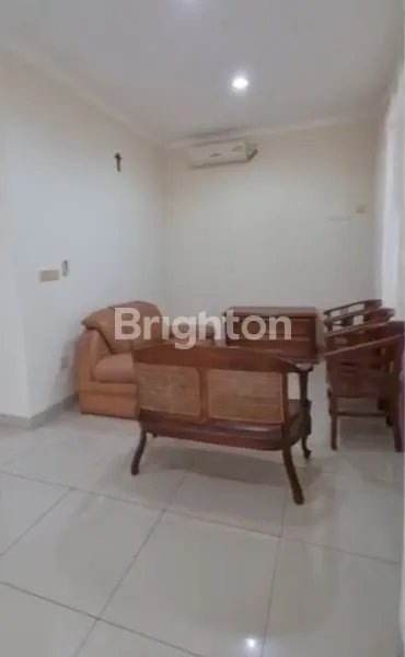 image RUMAH GREEN LAKE CITY TANGERANG LEBAR 8,8X15 (2)