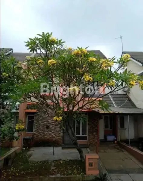 image RUMAH DUA LANTAI CANTIK SIAP HUNI (6)