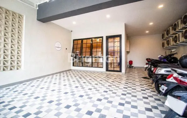 image RUMAH KOS CANTIK SIAP JADI JURAGAN KOS DI TOMANG, BANGUNAN 4 LANTAI, FULL FURNISHED  (3)