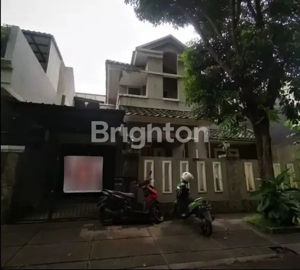 image RUMAH PUSPITA LOKA BSD TANGERANG SELATAN (1)