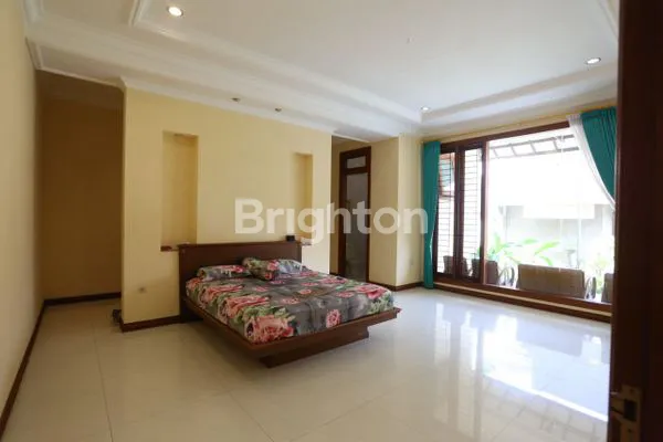 image RUMAH DI JL  BOULEVARD ISTANA DIENG EXCLUSIVE KOTA MALANG (3)