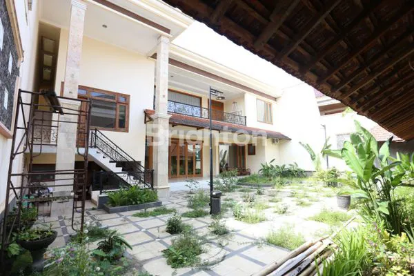 image RUMAH DI JL  BOULEVARD ISTANA DIENG EXCLUSIVE KOTA MALANG (4)