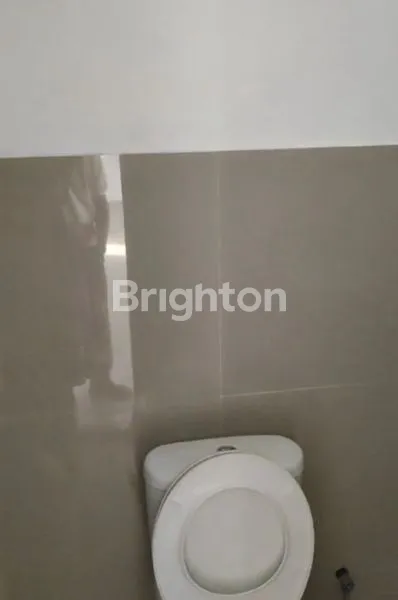 image TOKO BARU JADI DAN LARIS MANIS DI LOKASI PREMIUM CANGGU (7)