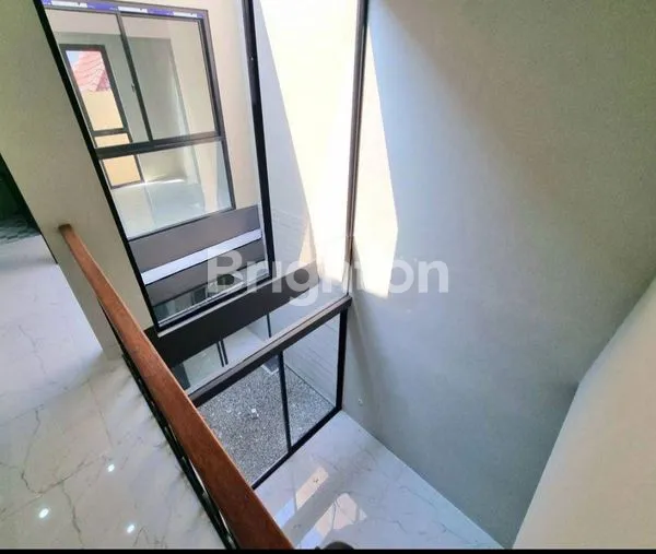 image RUMAH BARU HOEK BANGUNAN MANDIRI DI LOKASI PREMIUM, SEKTOR 7A GADING SERPONG (7)